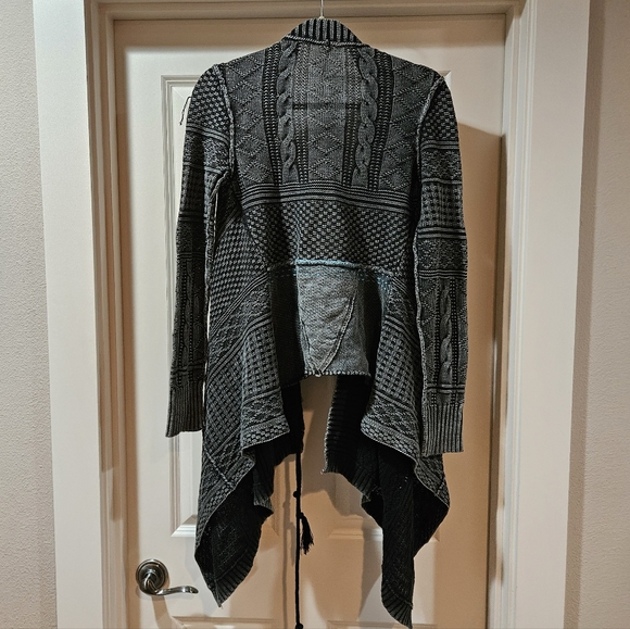 Free People All Washed Out Cardi Asymmetrical Hem Tassel Tie Front Black Small - Picture 14 of 16